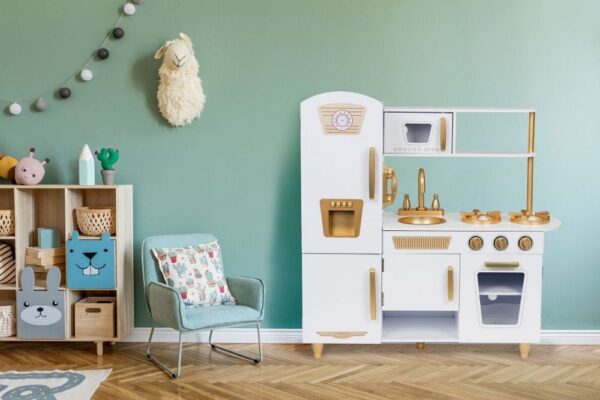 large-white-and-gold-wooden-play-kitchen-for-children-4c46a5bd.jpg Large White and Gold Wooden Play Kitchen for Children